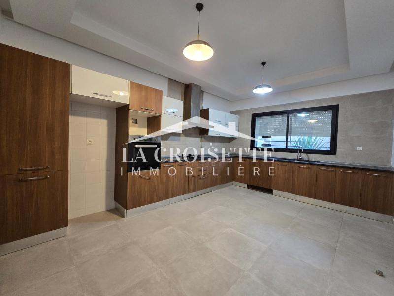 Appartement S+3 avec jardin à La Marsa